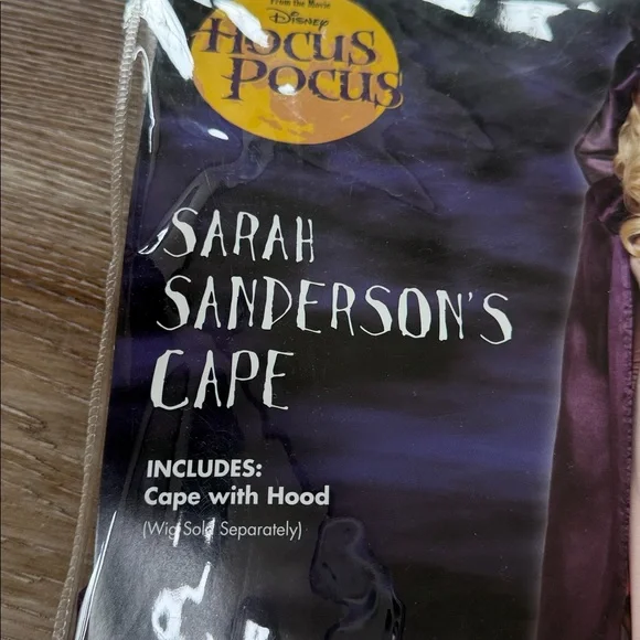 NEW! Spirit Sarah Sanderson Hooded Cape - Picture 6 of 7